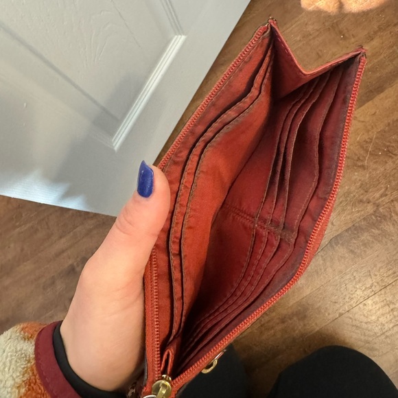 SOLD Coach Wallet, well loved 🍓 - Picture 4 of 6